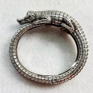 Brighton Silver Later Gator Clamp Bangle w Swarovski Crystals
